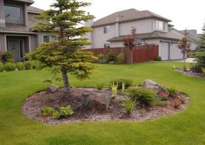 Kelly Lawn and Landscaping LLC - Lawncare Backyard Landscape